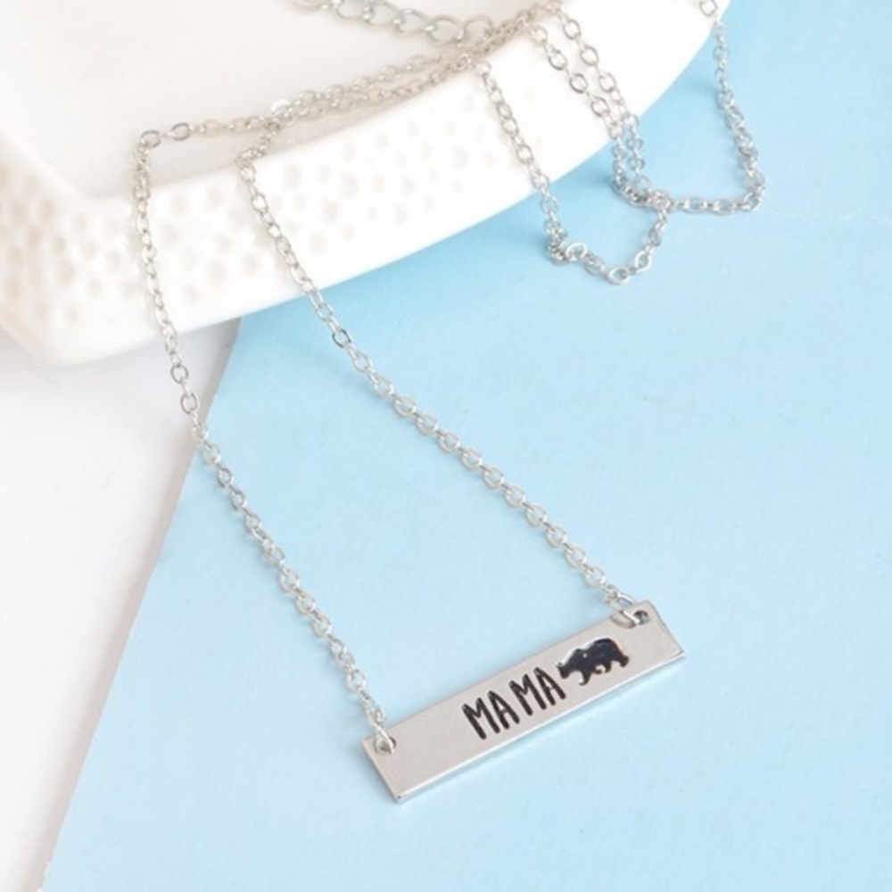 HOST PICK✨Mama Bear Bar Necklace